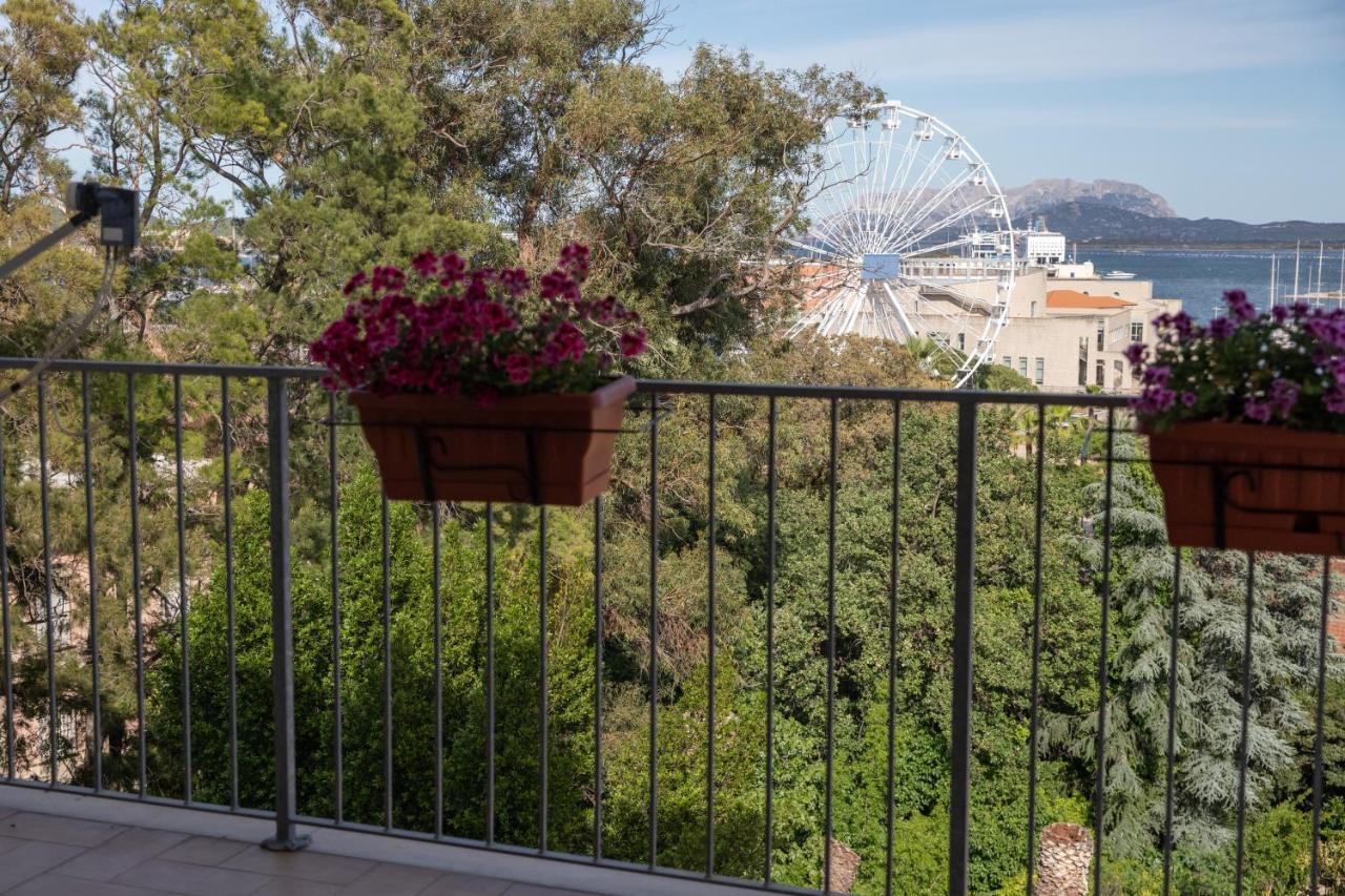Antares Rooms And Suites Olbia Exterior foto