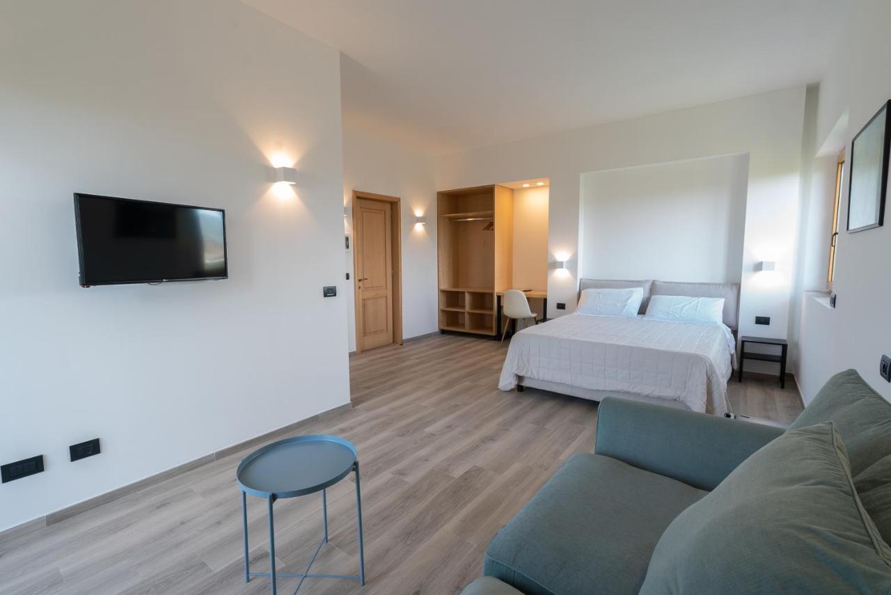 Antares Rooms And Suites Olbia Exterior foto