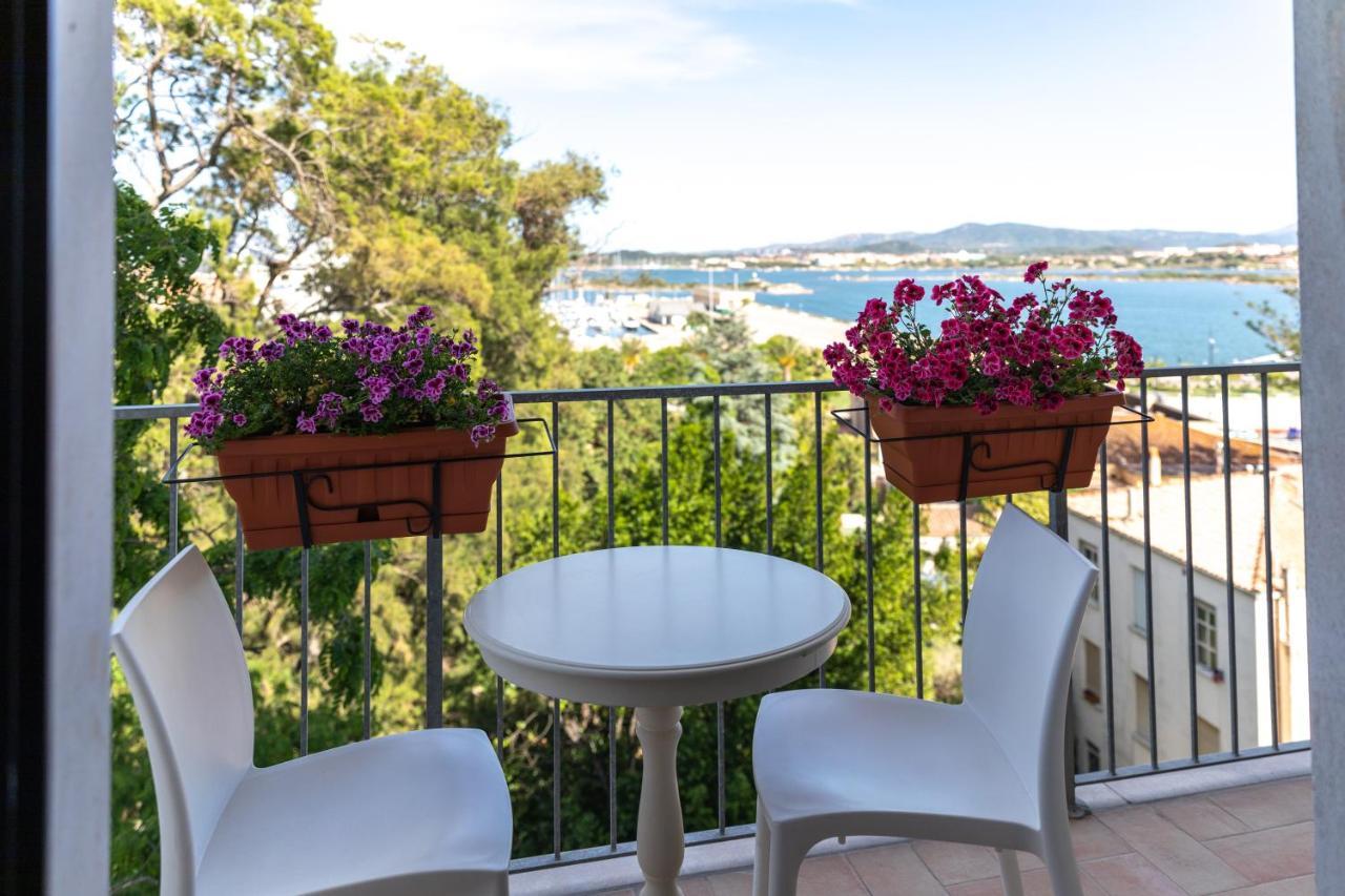 Antares Rooms And Suites Olbia Exterior foto