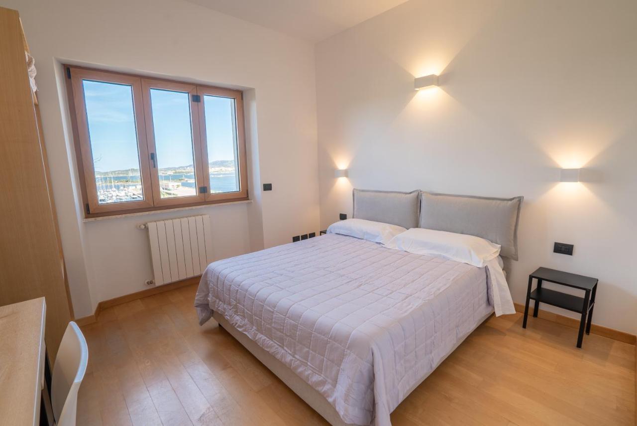 Antares Rooms And Suites Olbia Exterior foto