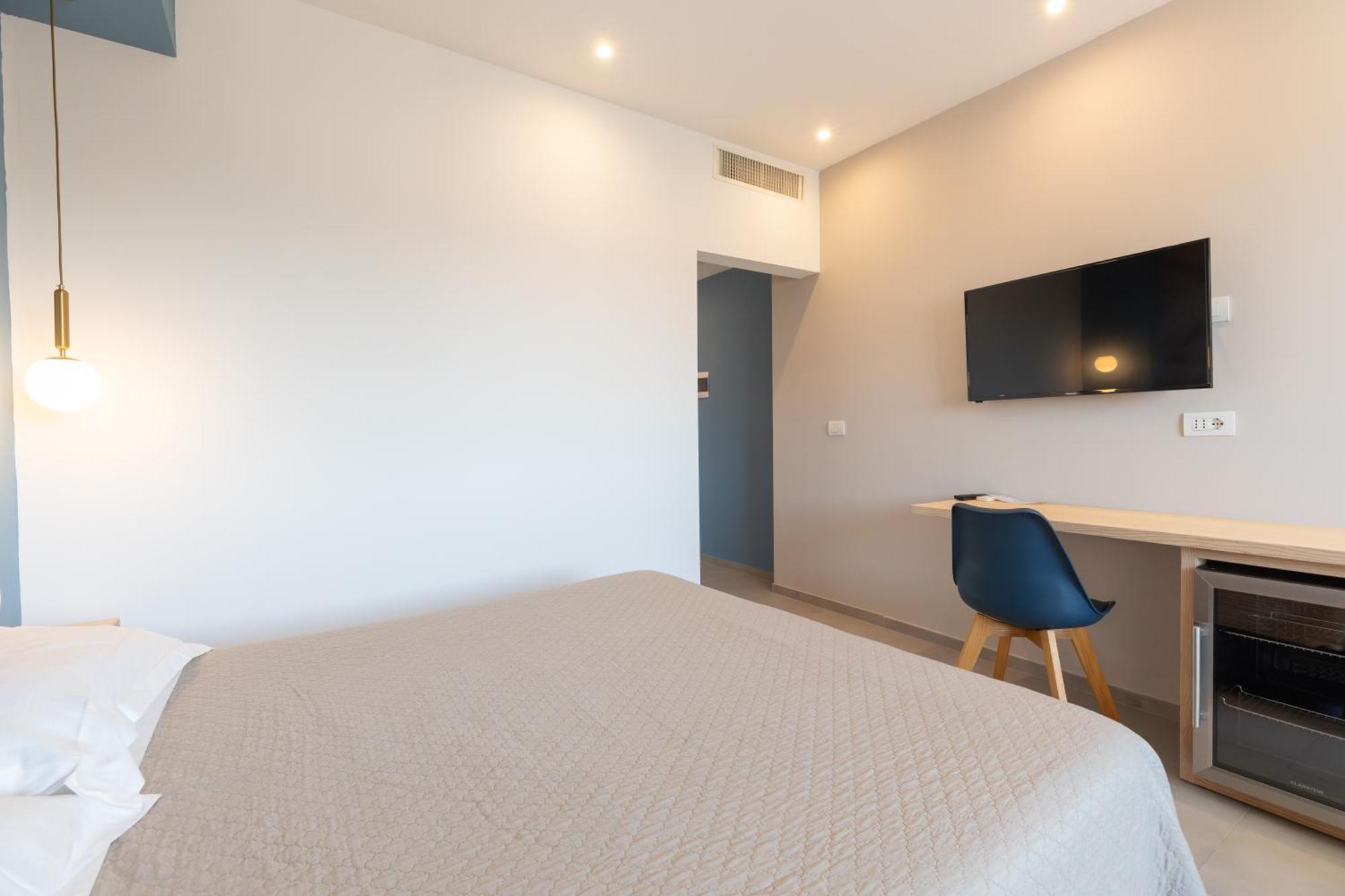 Antares Rooms And Suites Olbia Exterior foto