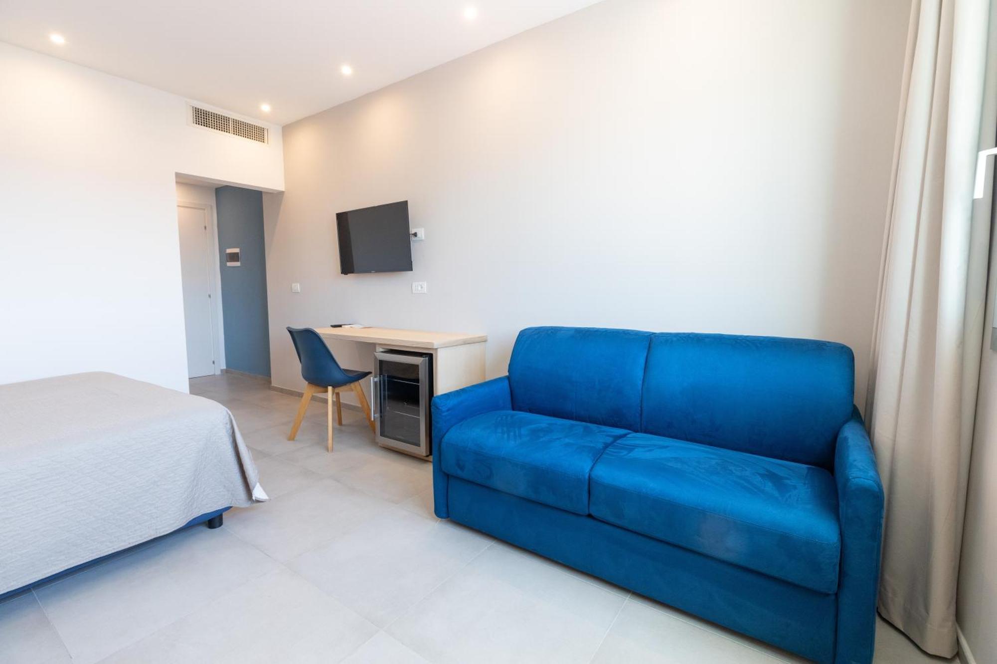 Antares Rooms And Suites Olbia Exterior foto