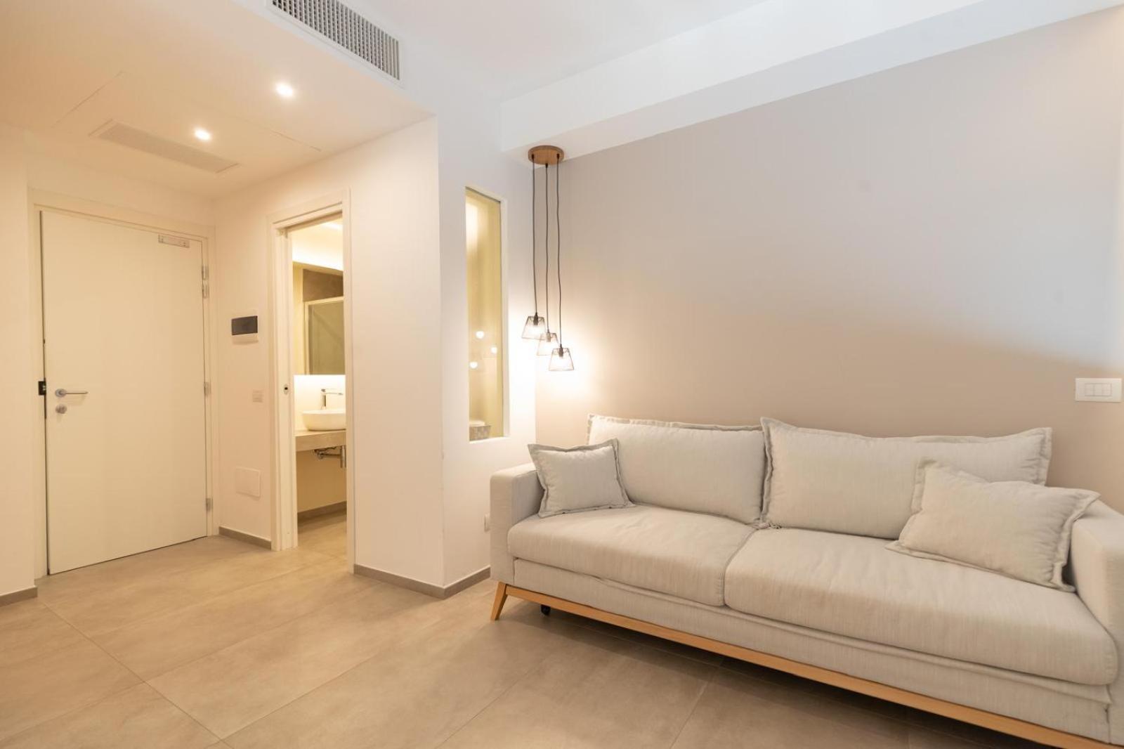 Antares Rooms And Suites Olbia Exterior foto