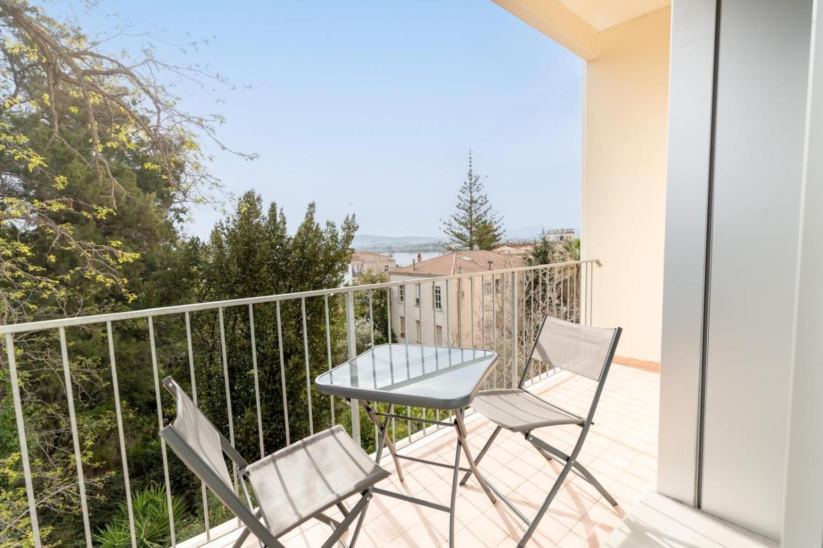 Antares Rooms And Suites Olbia Exterior foto