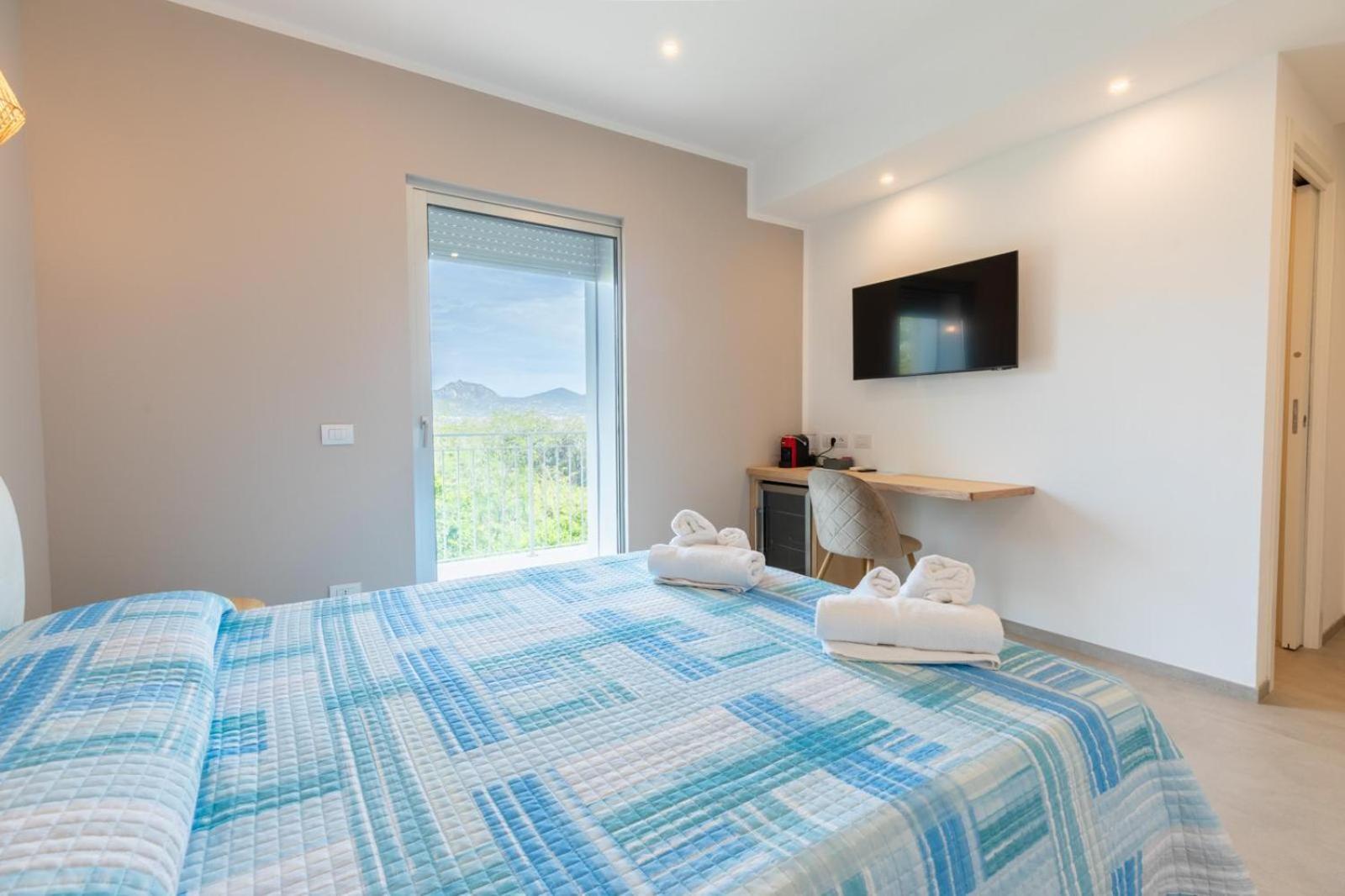 Antares Rooms And Suites Olbia Exterior foto
