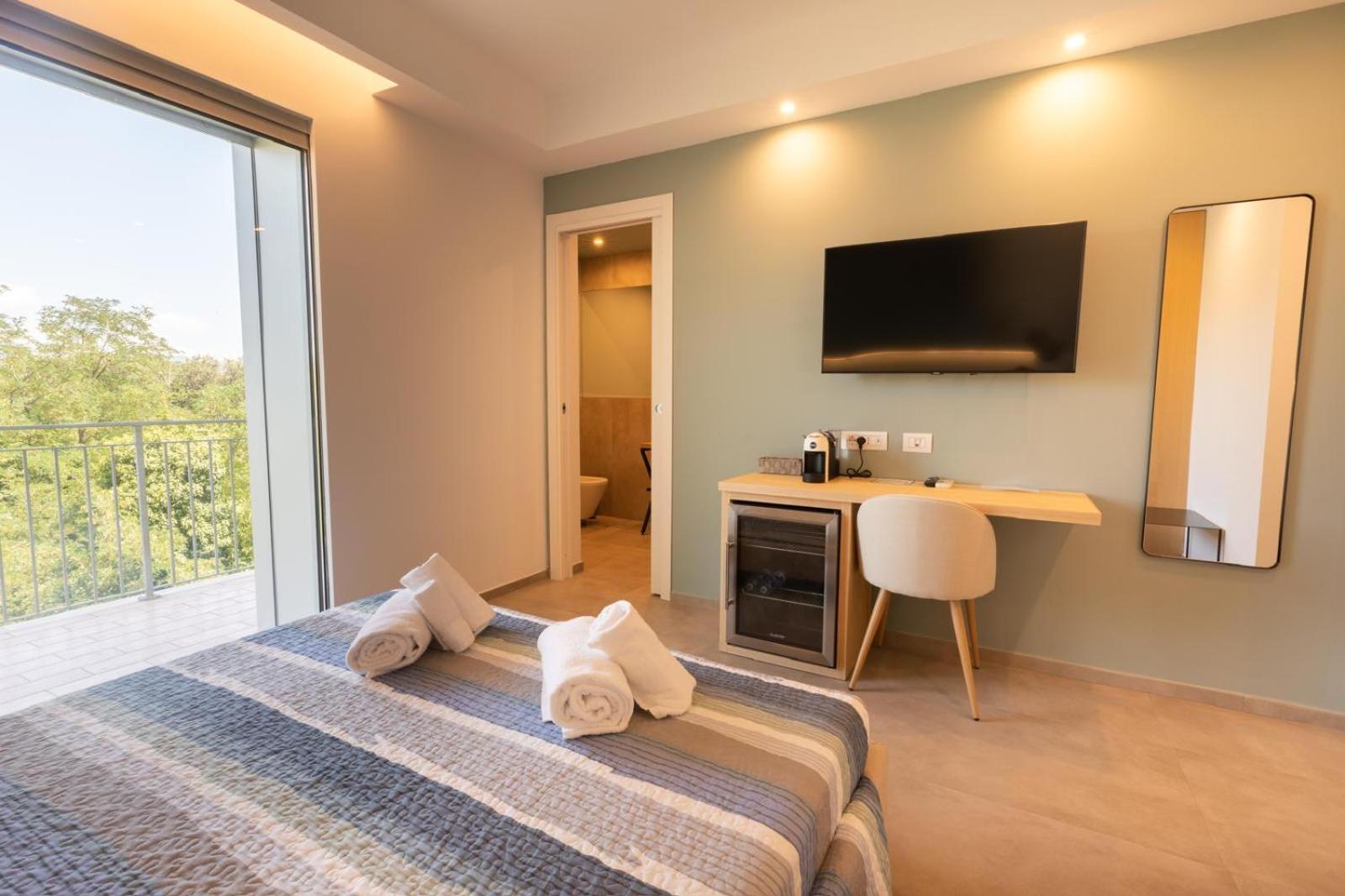 Antares Rooms And Suites Olbia Exterior foto